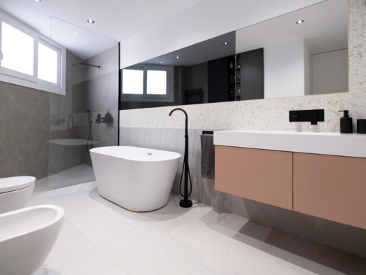 pared de baño con mosaico ONIX®