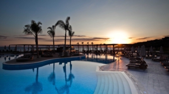 miraggio-thermal-spa-resort_luminiscent-blue