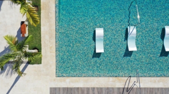 Mosaico ONIX® en piscina