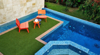 psicina en Panamá con mosaico ONIX®