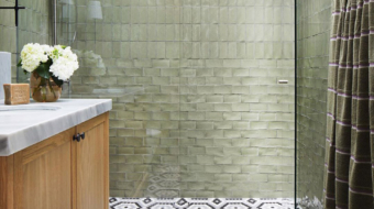 suelo de baño con pattern en mosaico ONIX®