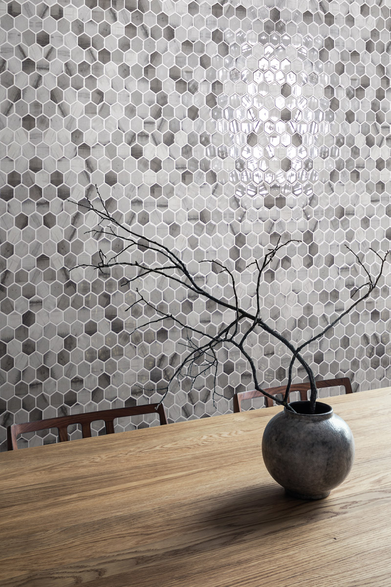 pared con mosaico ONIX formato hexagonal XL